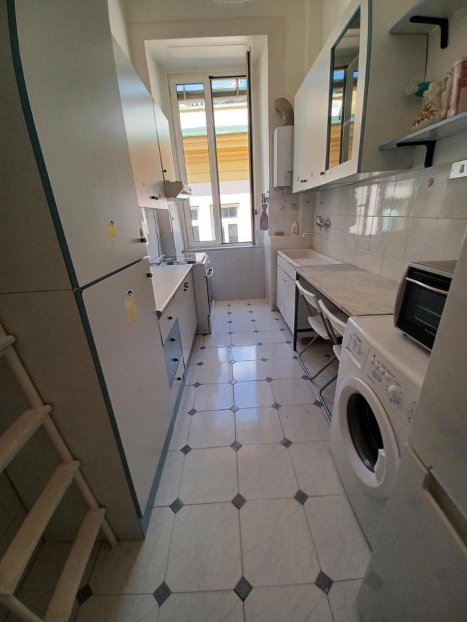 A Casa Di Nonna Ida, Nel Cuore Pulsante Di Napoli ภายนอก รูปภาพ